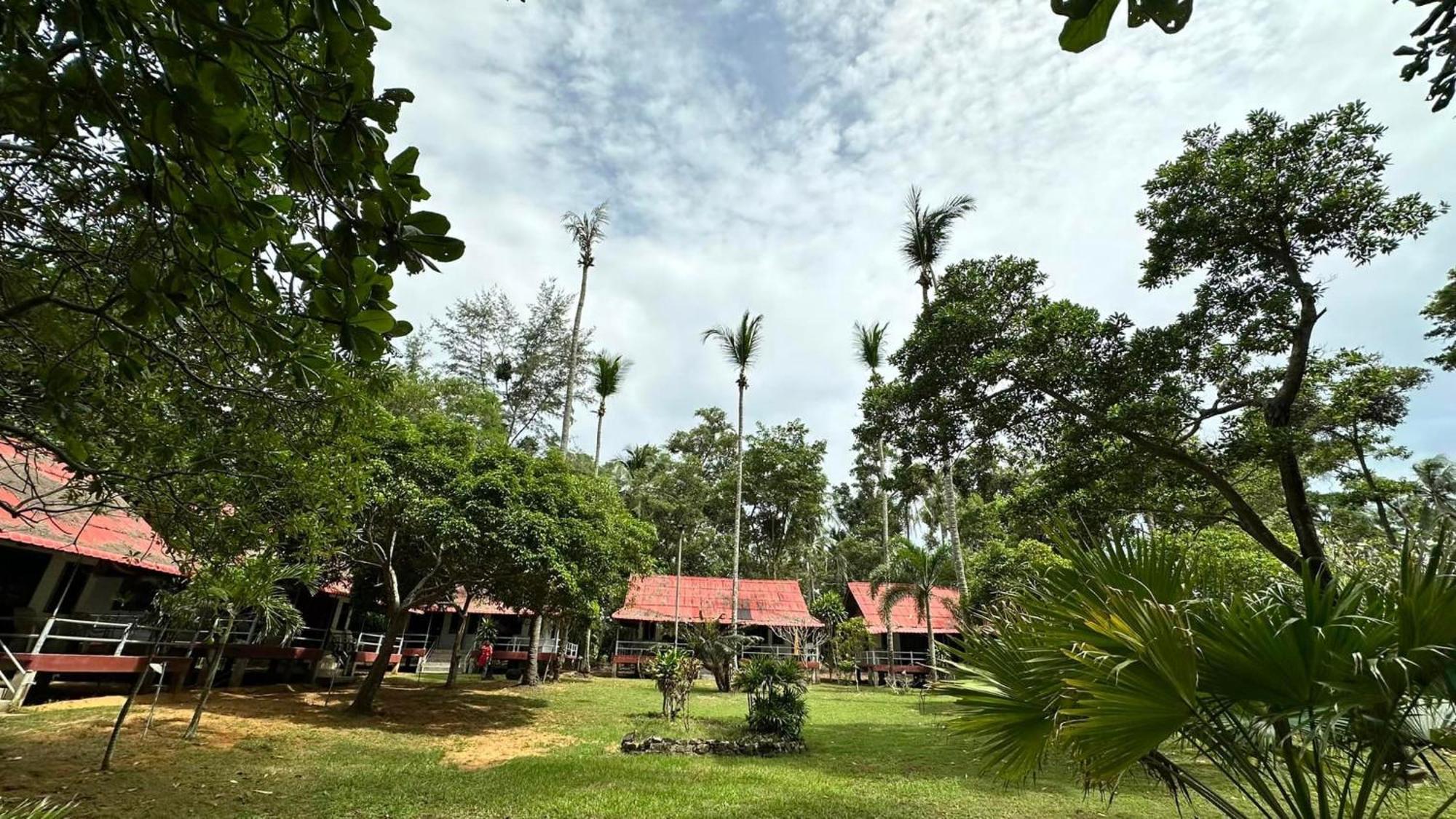 สุกร อันดามัน บีช รีสอร์ท เกาะสุกร ภายนอก รูปภาพ