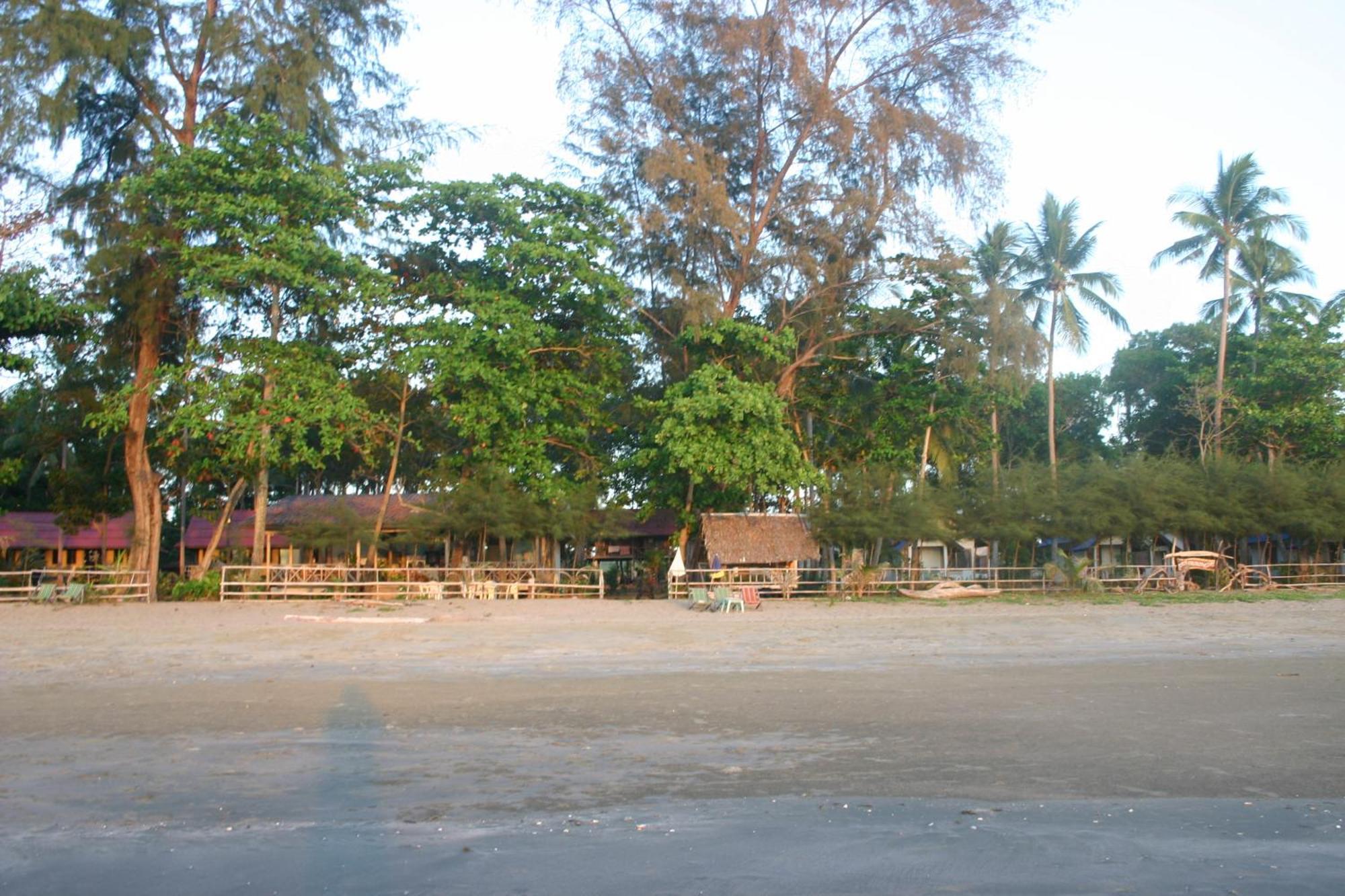 สุกร อันดามัน บีช รีสอร์ท เกาะสุกร ภายนอก รูปภาพ